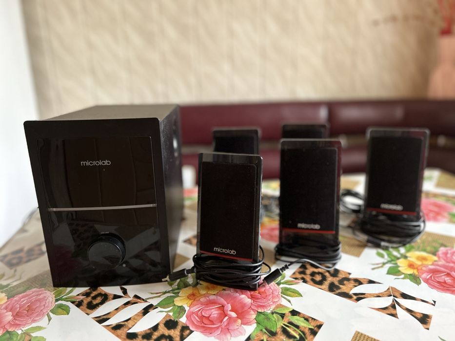 Акустична система Microlab M-700