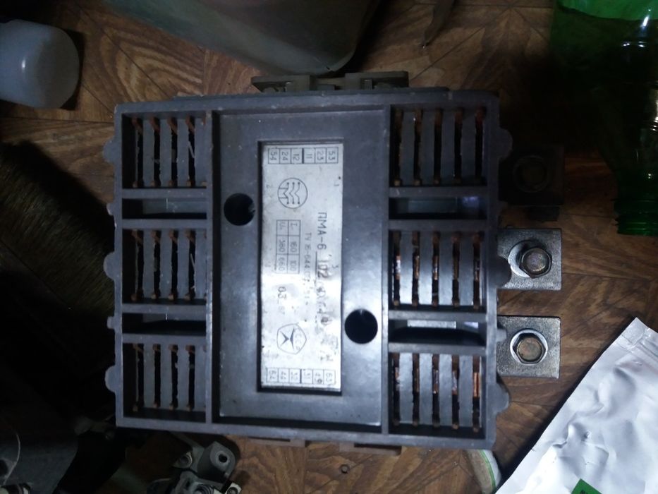 Продам  пускатель ПМА6100