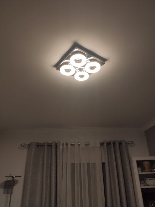 Candeeiro de tecto quadrado