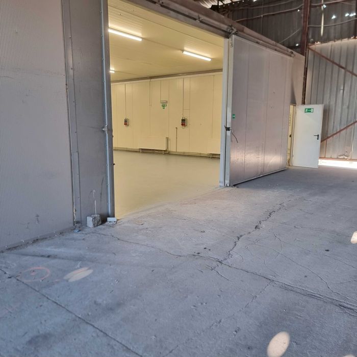 Wynajmę Halę-Magazyn 242m2 - ogrzewany