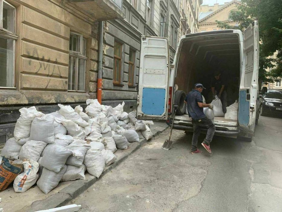 Вывоз и вынос мусора. ХЛАМА, МЕБЕЛИ, СТРОИТЕЛЬНОГО. С уборкой мусора