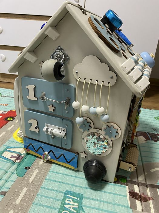 Бізі домік /бізіборт