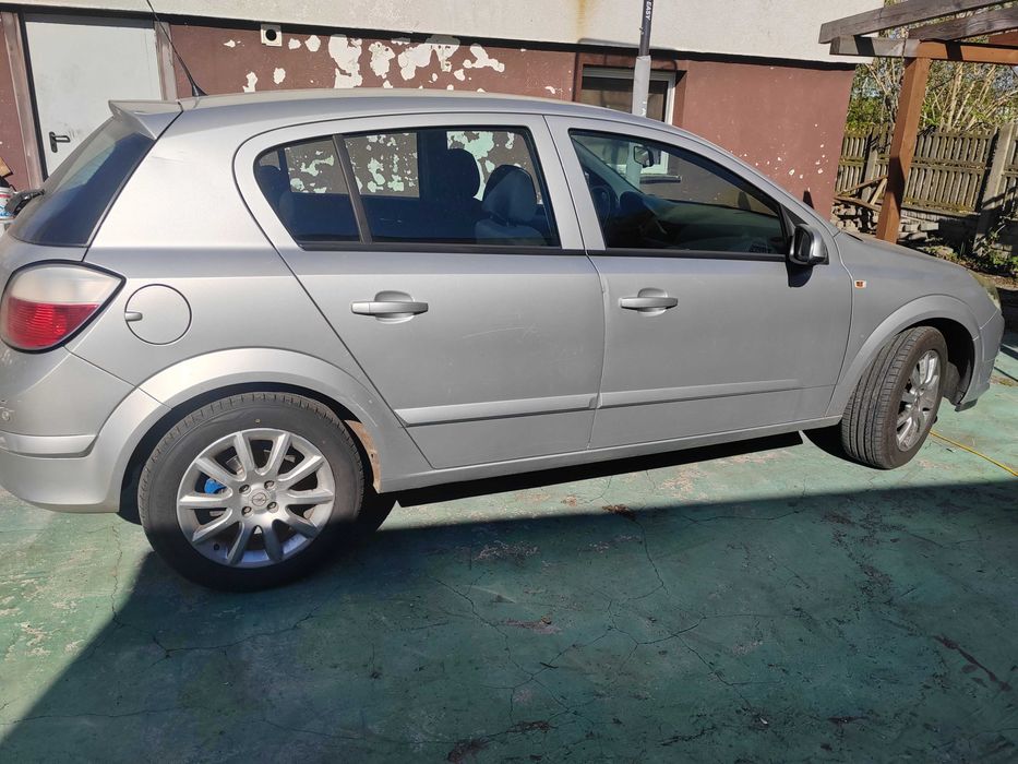 Opel Astra 2004r H