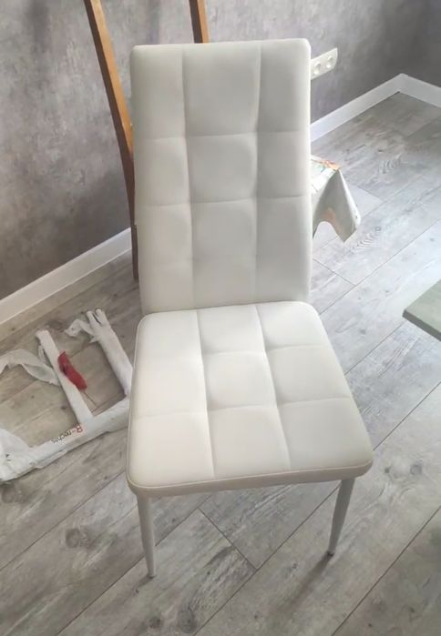 Продам стол раскладной Скай + 2 стула