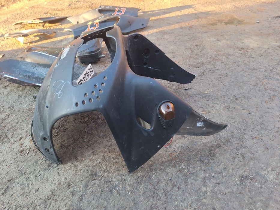 Owiewki  Honda cbr 900 rrpług czacha zadupek błotnik  lewa prawa