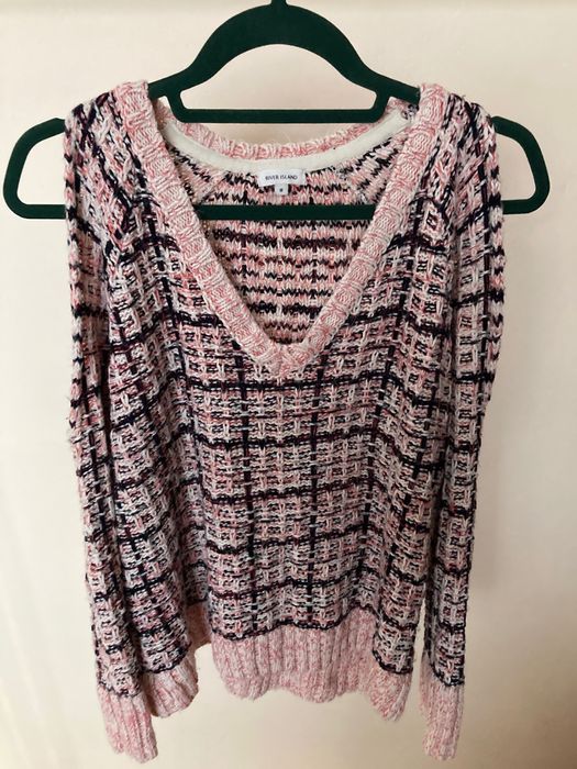 Kolorowy sweter z rozcięciami na ramionach River Island roz. S/M
