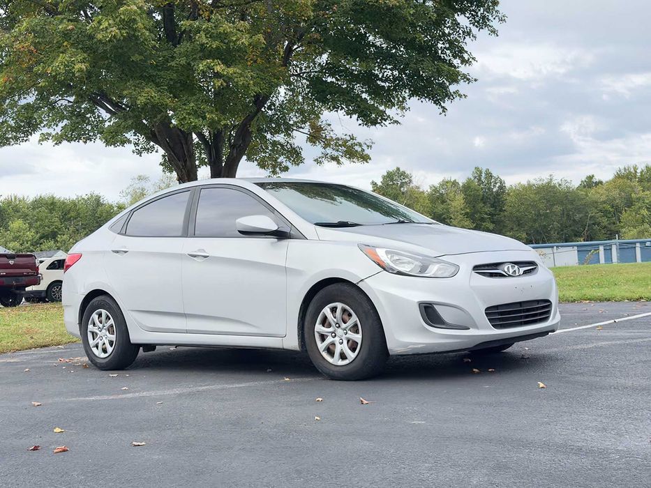 Hyundai Accent      2015