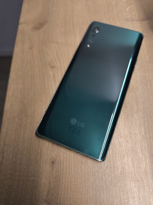 LG Velvet używany
