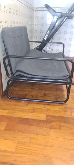 Sofá cama com pouco uso