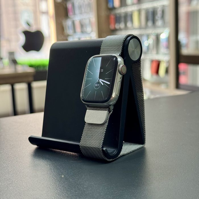 Як нові - Apple Watch 8 41 Stainless Steel Milanese Sapphire Магазин