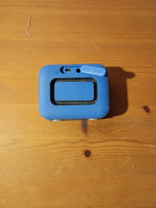 SUZZ CLIST Bluetooth Speaker in Good Condition for Only $5!64751439410050122