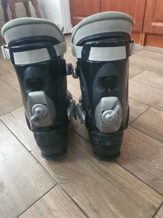 Лижні черевики, боти  Head Vector.