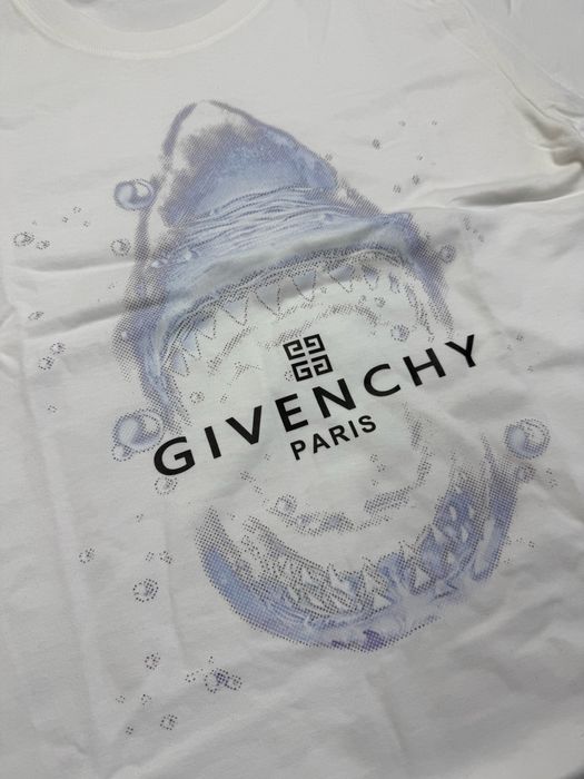 Givenchy T-shirt | Футболка Дживанши