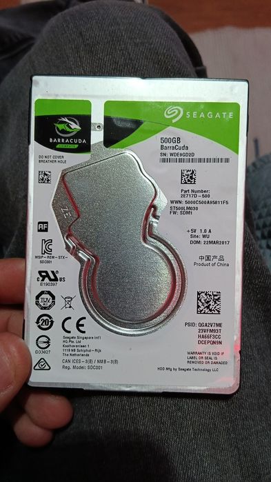 Discos rígidos de 2T e 500g ler bem o anúncio