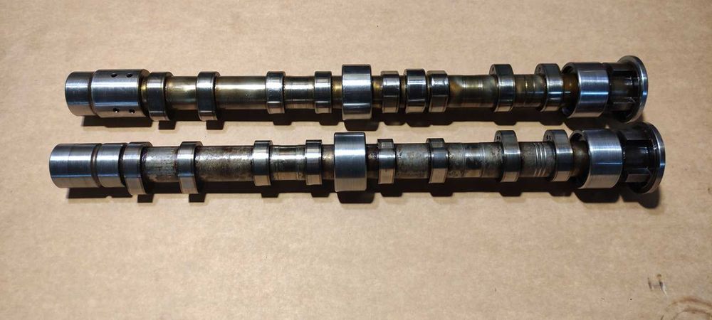 Крышка с распредвалами 03C103475 AA/T VW 1.6 fsi BLF BLP