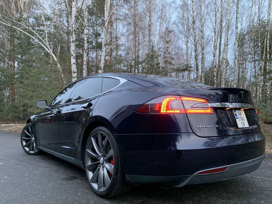 Tesla S P85 D Pnevma 12 міс 2014 рік, Dark Blue