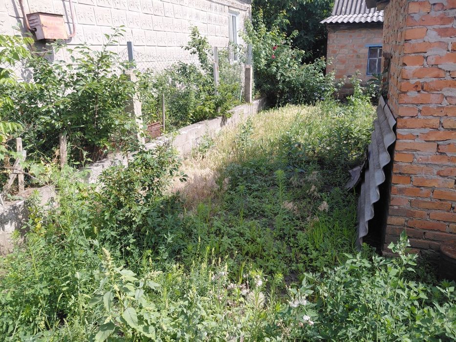 Продам добротний будинок на балке