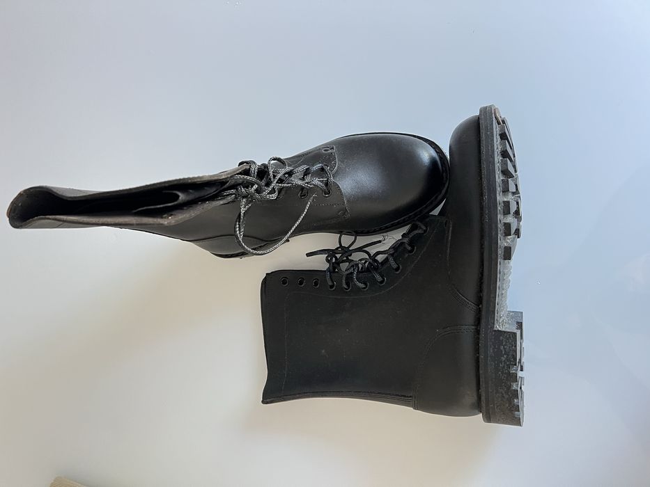 Botas da tropa novas