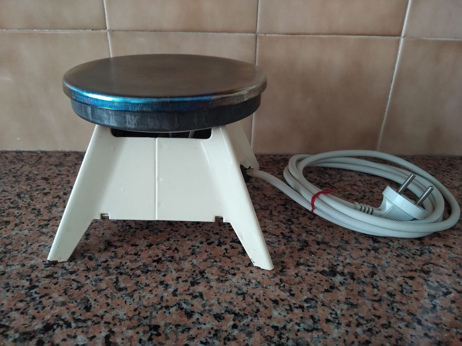 Placa fogão antigo casa quarto cozinha apartamento vivenda escritório.