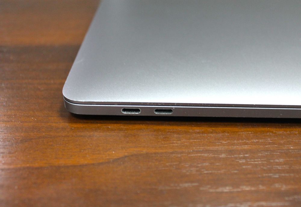 Laptop MacBook Pro 13,3 A1707, 16GB