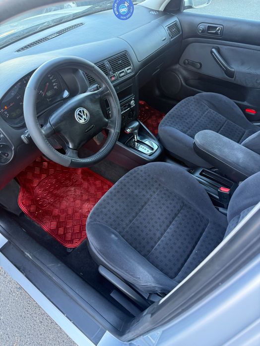Volkswagen Golf 4 automat 1.6 benzyna fajny stan