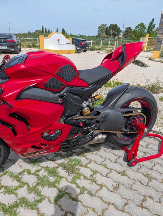 Ducati Panigale V4S