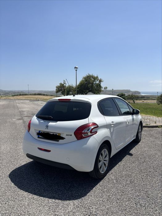 Peugeot 208 1.4 HDi 2014