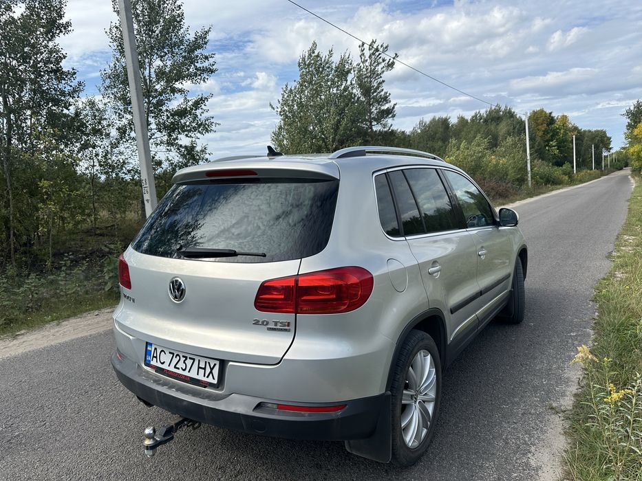 Продам автомобіль Volkswagen Tiguan