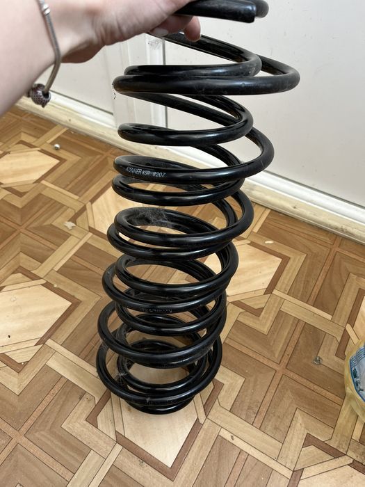 Пружини для авто