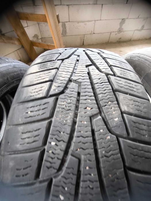 Зимняя резина б/у 225/50/R17 KUMHO AZEN