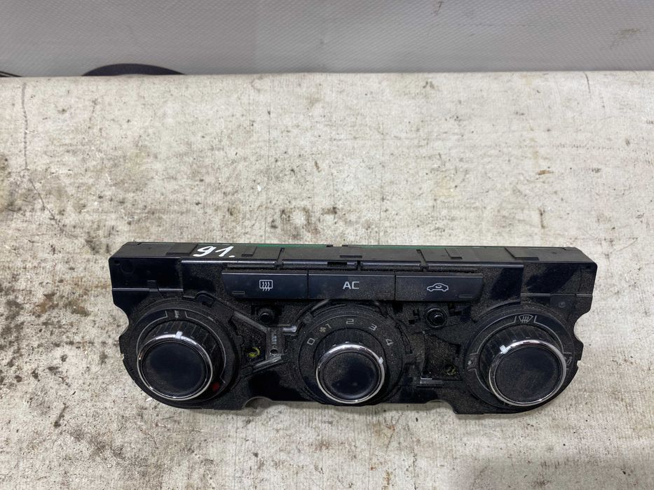 блок управления климатом skoda Octavia 5