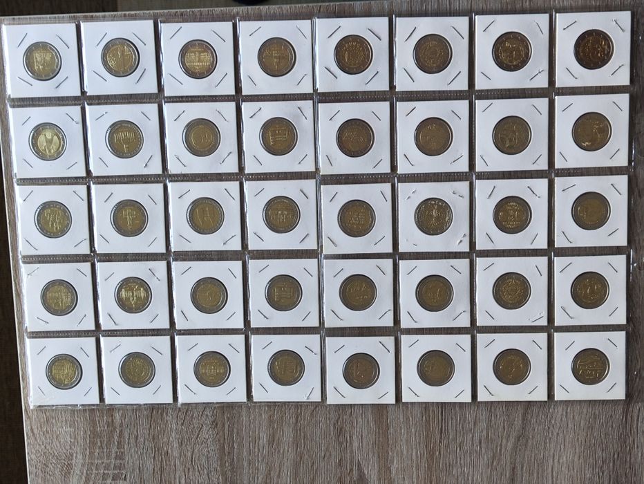 Coleção de 220 moedas 2€