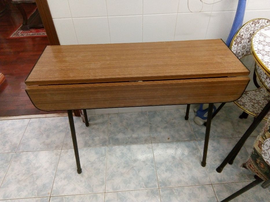 Mesa de cozinha vintage