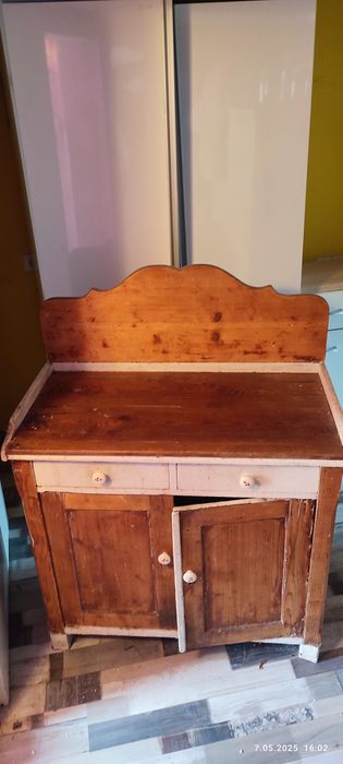 Kredens kuchenny z 1960r