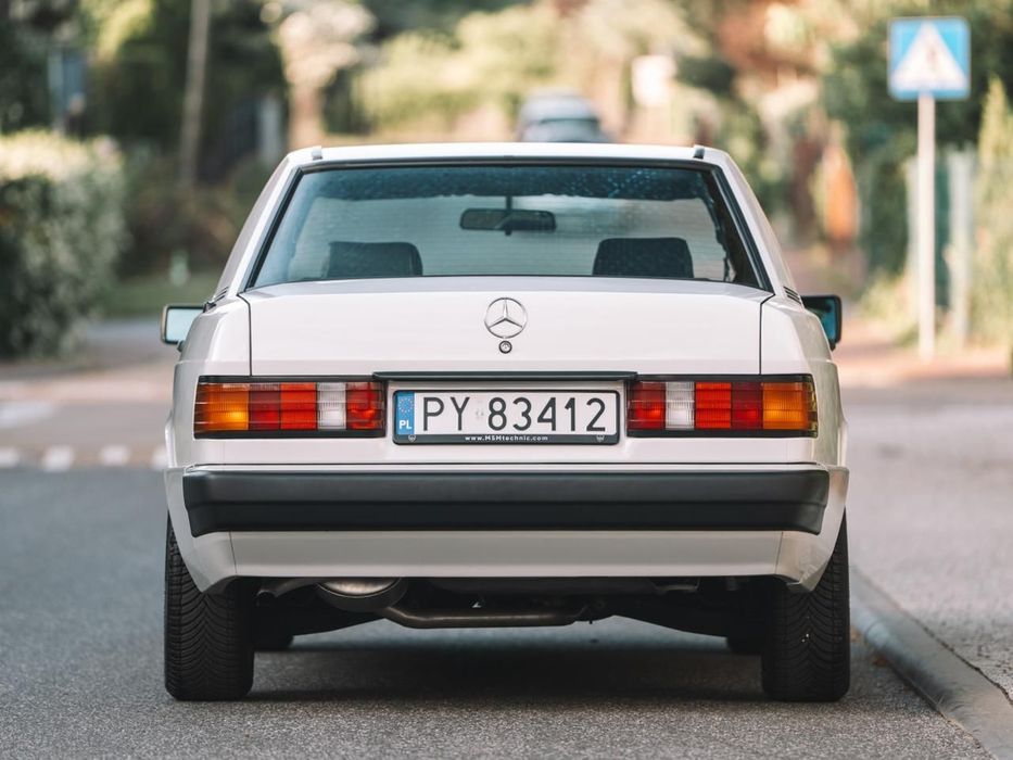 Mercedes-Benz W201 (190) Stan jak nowy-Igla, oryginalny przebieg , bezwypadkowy, automat