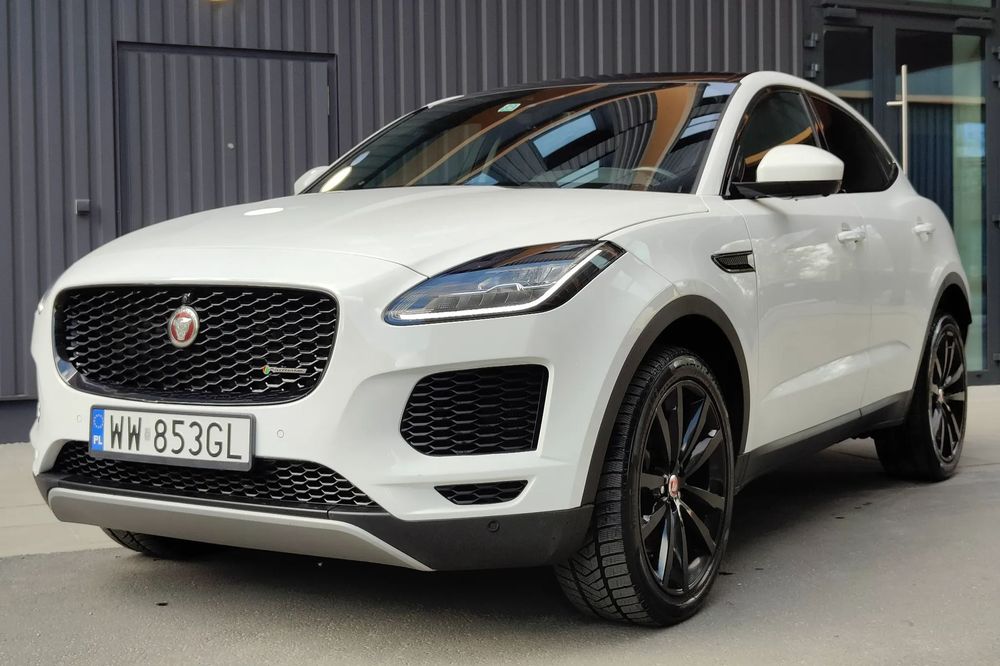 Jaguar E-Pace P300 AWD R-Dynamic 300KM ZF-9HP FV23% Panorama Kamera 360 Szwajcaria