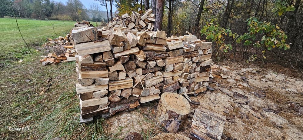 Drewno Opał sosnowy sezonowany