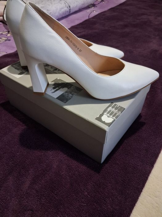 Туфлі весільні білі