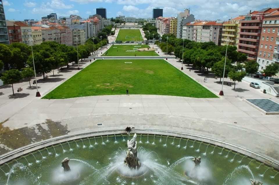 Quarto Alameda aluno do IST (1 min do IST)