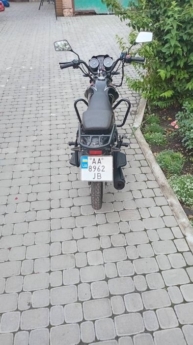 Продам мотоциклол spark 125