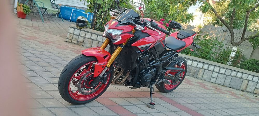 Kawasaki Z 900 2022