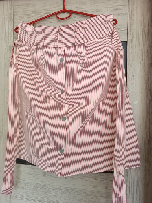 Спідничка нова в дрібну смужку