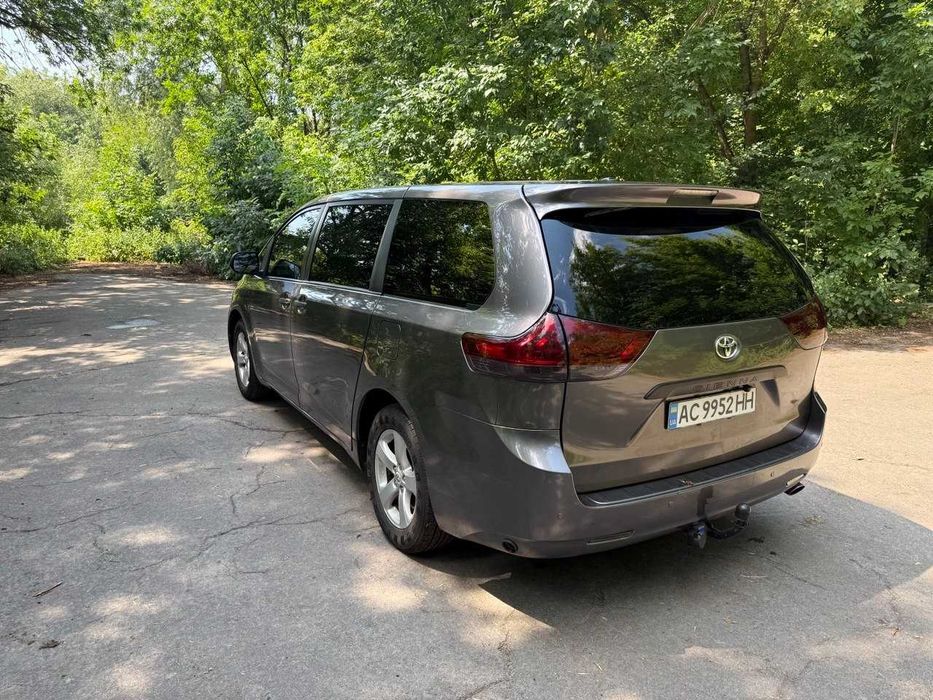 Toyota Sienna 2010 VIN 5TDKA3DC0BS003993 фото оголошення 3 з 16