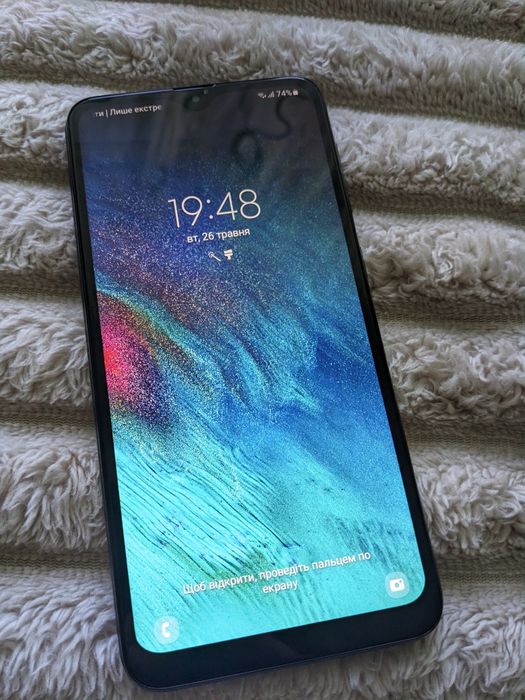 Продам Samsung a10 2/32