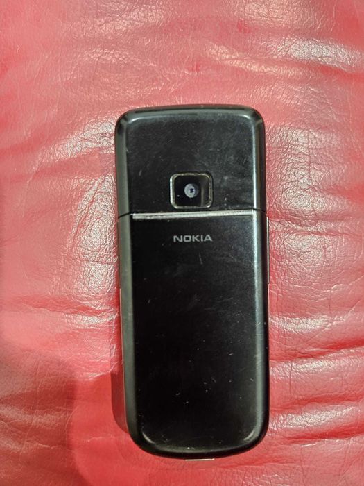 Nokia 8800 – Telemóvel de Luxo (funcional)