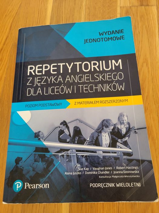 Repetytorium z języka angielskiego dla liceów i techników. Poziom podstawowy z materiałem