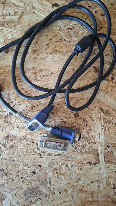 Cabos de PC e adaptador