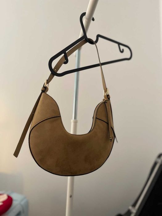 H&M beżowa torebka na ramię U-shape 1289639004