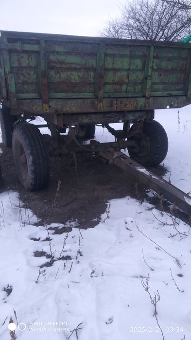 Продам трактор ЮМЗ-6 л з причепом 2ПТС -4  грузоподьемнисть 8000 тонн