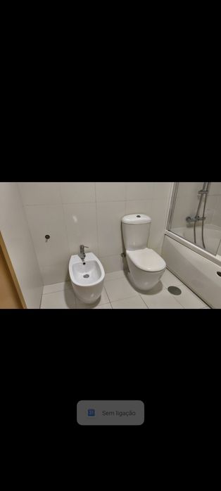Alugo quarto de luxo